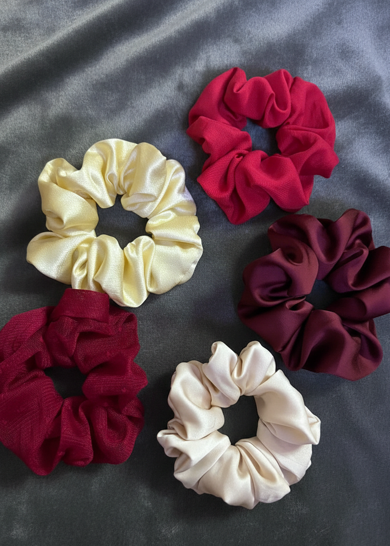 Love core Scrunchie combo